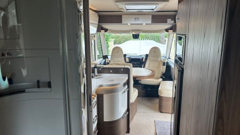 the Beast  – 5-seater Hymer integrated from 2026