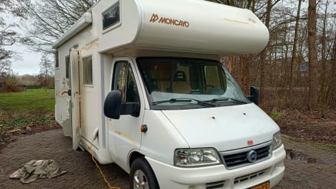 Superruime gezinscamper – 5p Elnagh Marlin 64 Alcove from 2001