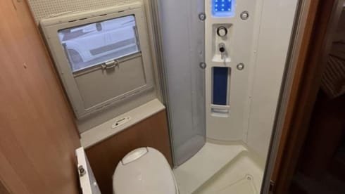 6-seater Knaus integrated from 2007