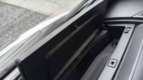 Luxurious new 6-person Roller Team Kronos Advance semi-integrated from 2024