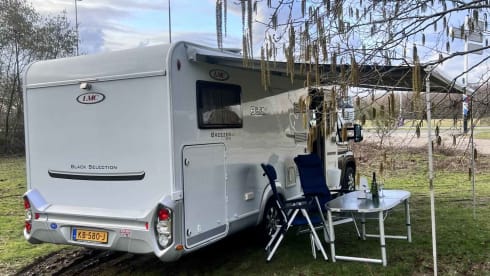 Breezer – Very complete and luxurious camper LMC 4 persons