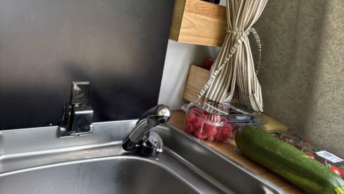 Off-grid & Buitenkeuken genieten., met deze luxe VW-T6