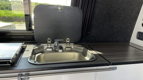 Bertie – 4 berth Volkswagen bus from 2015