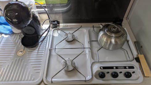 Harry – 5P Camper (Airfryer, Dolce Gusto, TV, Cool box, JBL box, bicycle carrier)