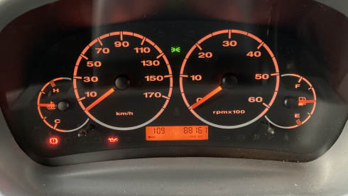 Nice Chausson Camper 🚐✨ (compact & complet)