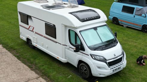 Bailey Bus – 6 berth Bailey Advanced II 2019 - Insurance Included