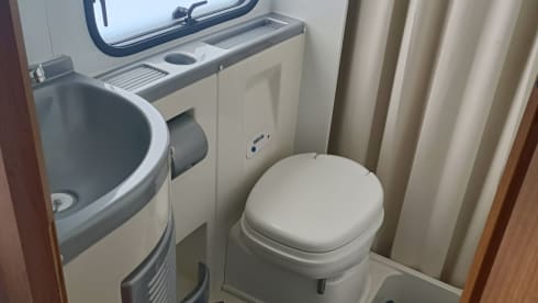 Freddy the fiat  – Ideal 6 berth family campervan, off-grid capable