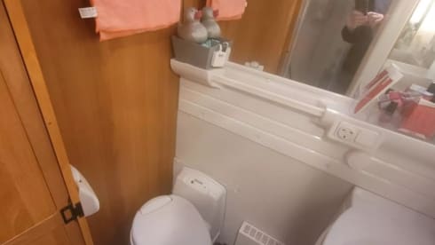 5 berth Niesmann + Bischoff integrated from 2002