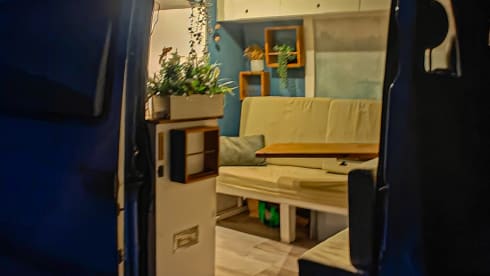 Fourgon EDF aménagé 