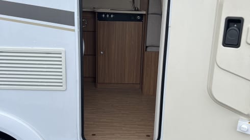 Carado automaat – 4p Carado semi-integrated from 2017