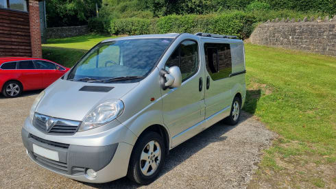 Solar, Fridge, etc. - 2 berth Vauxhall Vivaro Campervan 2014