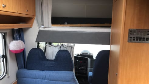 SPACIOUS CLEAN FAMILY CAMPER LARGE AND HANDY WITH NESPRESSO;)