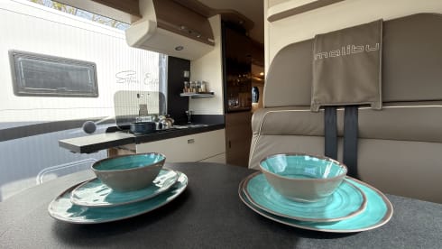 Making Memories 5 – 2023 Malibu charming GT640 Automaat luxe Buscamper skyview 