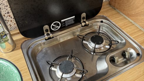 SJEF – Sfeervolle 4p off-grid familie buscamper