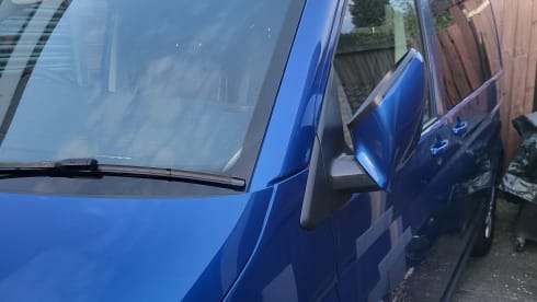 Blue – 4 berth Volkswagen campervan from 2024