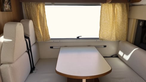 Rola – Neat and well maintained Autoroller camper