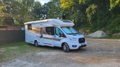 happy camplife – 5p Ford semi-integrated uit 2023