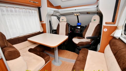 Vakantiehuisje op wielen – Bellissimo camper McLouis da 4 posti