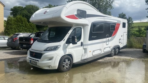 Argos 747 – Modern, bright, comfortable space miracle