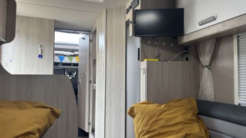 Sebby 2022 Luxury 2 berth Autotrail F68 