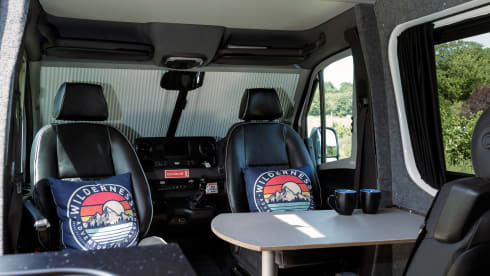 Avandra  – Avandra – All-Season Adventure Campervan 🚐✨
