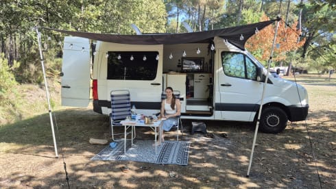 Olaf – Neat conversion Volkswagen Crafter L2H2