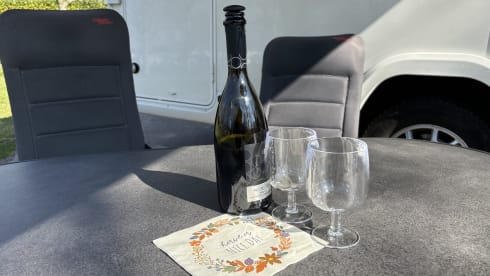 Full option 5 person Benimar automatic