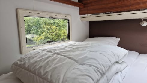 5p Adria Matrix 670SL semi-integrated from 2017