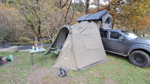 Dave – Nissan Navara (Abenteurer)