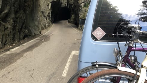 Bluebulli – Liebevoll ausgebauter VW T4 der Bock aufs reisen hat.