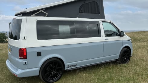 Frank 2.0 – Family Friendly 4 berth Volkswagen T6.1 Pop Top conversion 2024