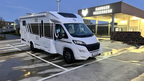 Super service – 4p Carado semi-integrated uit 2024
