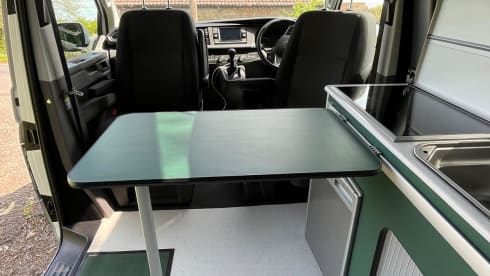 Curly – 4 berth Volkswagen Transporter Campervan from 2022