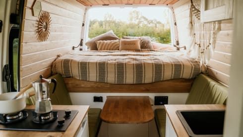 2p Mercedes-Benz bus from 2015
