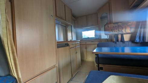 Dacha op wielen – 4p Eura Mobil alcove from 2000