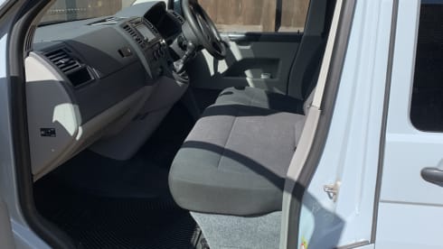 2 berth Volkswagen bus from 2013