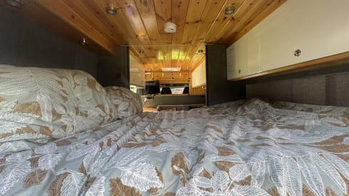 Homely camper 3 berth, 3 seatbelts, fixed bed  – 3 berth Citroën campervan from 2014