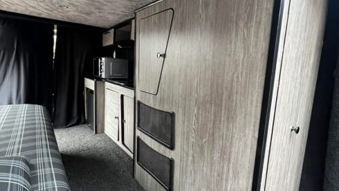 The Wee Hoose – The Wee Hoose – Vauxhall Vivaro LWB Campervan - 4 berth