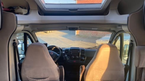 Benimar camper * Ruime indeling  * Inclusief inventaris