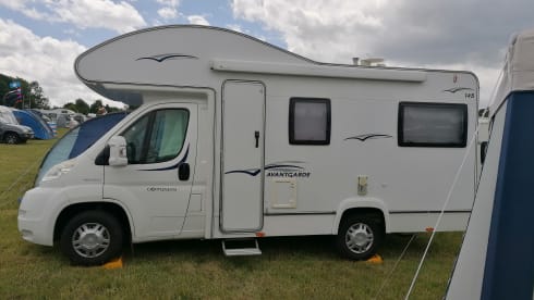 Panoramic – Gorgeous 2/3/4 Berth motorhome