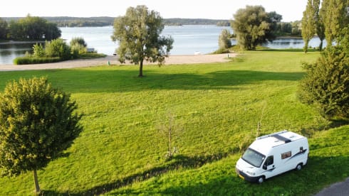 HÉÉRLIJKE Camper – YourAdventureFrom Fiat Ducato