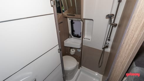 Hectorhetbusje – 2p Chausson Bus camper from 2021