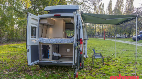 Den Burt – Nouveau camping-car Burstner 4pers