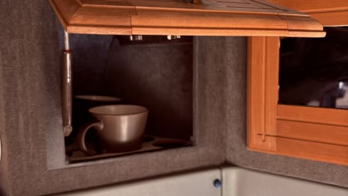 Vanny – Volkswagen Trident 1994 berth Campervan  1994.          
