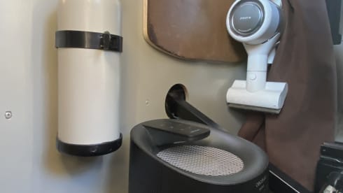NU+ – 4p Adria Mobil alcove from 2012