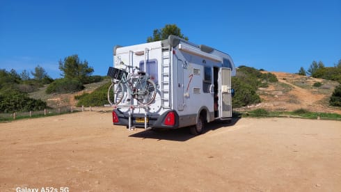Sunny – 4p Knaus alcove from 2000