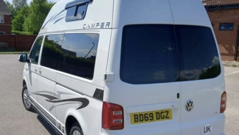 Harvey  – 2 berth VW High-Top LWB Campervan AC