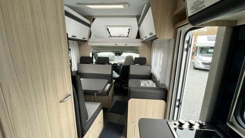 A70 DK – Wohnmobil SunLiving A70 DK Alkoven #Familienurlaub