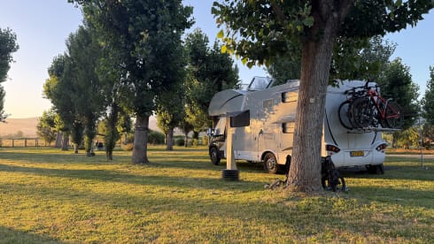 6p ruime gezinscamper met stapelbed off the grid