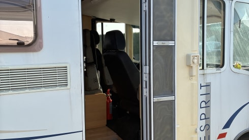 Comfortabele 4p Dethleffs integraal 2002